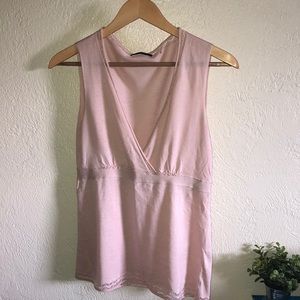 Ellie Tahari Light Pink Sleeveless Top - Size M
